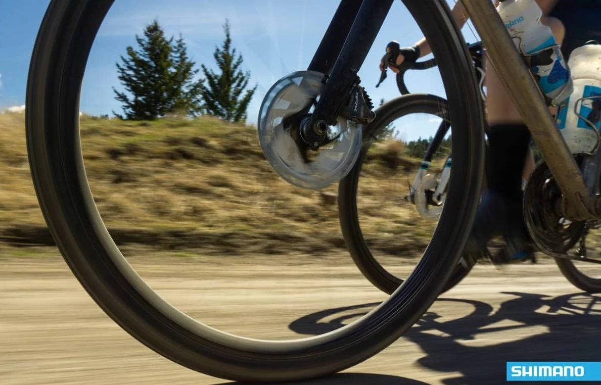 Jak założyć hydrauliczne hamulce tarczowe w rowerze? Kompletny poradnik dla początkujących