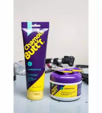 Foto mini 3 - Krem Chamois Butt’r Eurostyle 235ml, tubka