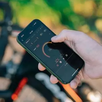 Foto mini 8 - Lampka przednia MAGICSHINE EVO 1700 Black, 1700 lumenów, Czarna, Z Uchwytem