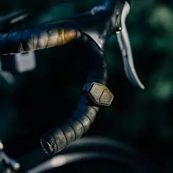 Foto mini 8 - Lampka przednia MAGICSHINE EVO 1100 BLACK, 1100 lumenów, Czarna, Z Uchwytem