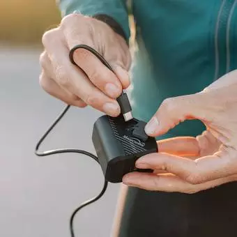 Foto mini 9 - Lampka przednia MAGICSHINE EVO 1100 BLACK, 1100 lumenów, Czarna, Z Uchwytem