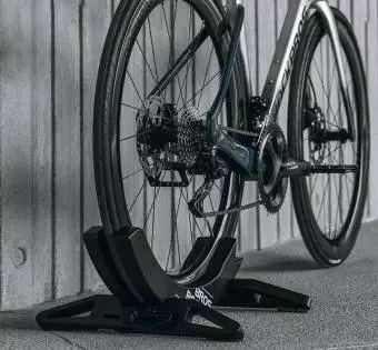 Foto mini 2 - Stojak rowerowy Rockbros 27210013001 na koło roweru - czarny