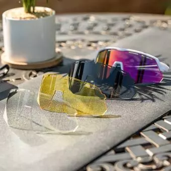 Foto mini 3 - Okulary Rockbros Polaryzacyjne 4 Wymienne Soczewki Wiatroodporne UV400 czarne