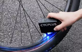 Foto mini 2 - Mini pompka elektryczna Cycplus AS2 PRO MAX czarna